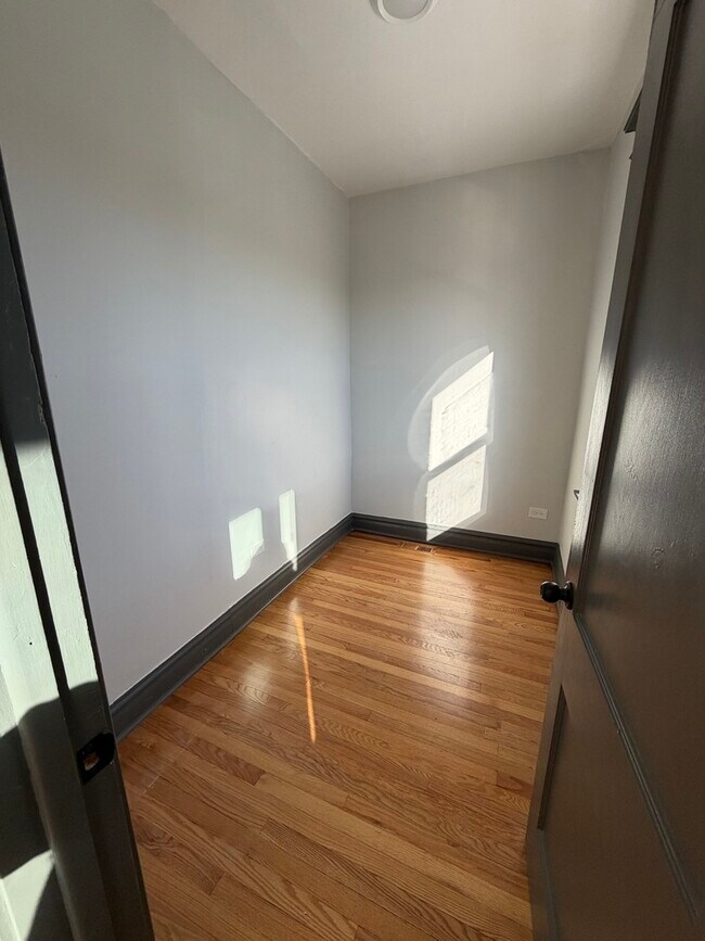 Foto del edificio - 1812 S 58th Ct