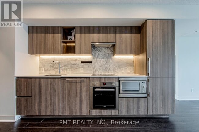 Photo du bâtiment - 19 Bathurst St