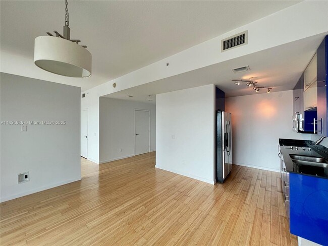 Building Photo - 60 SW 13th St
