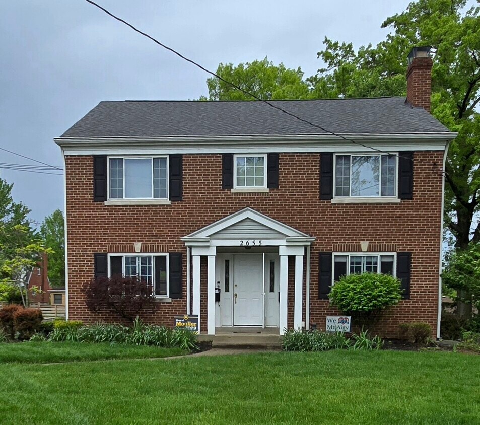 Primary Photo - Mt Airy
