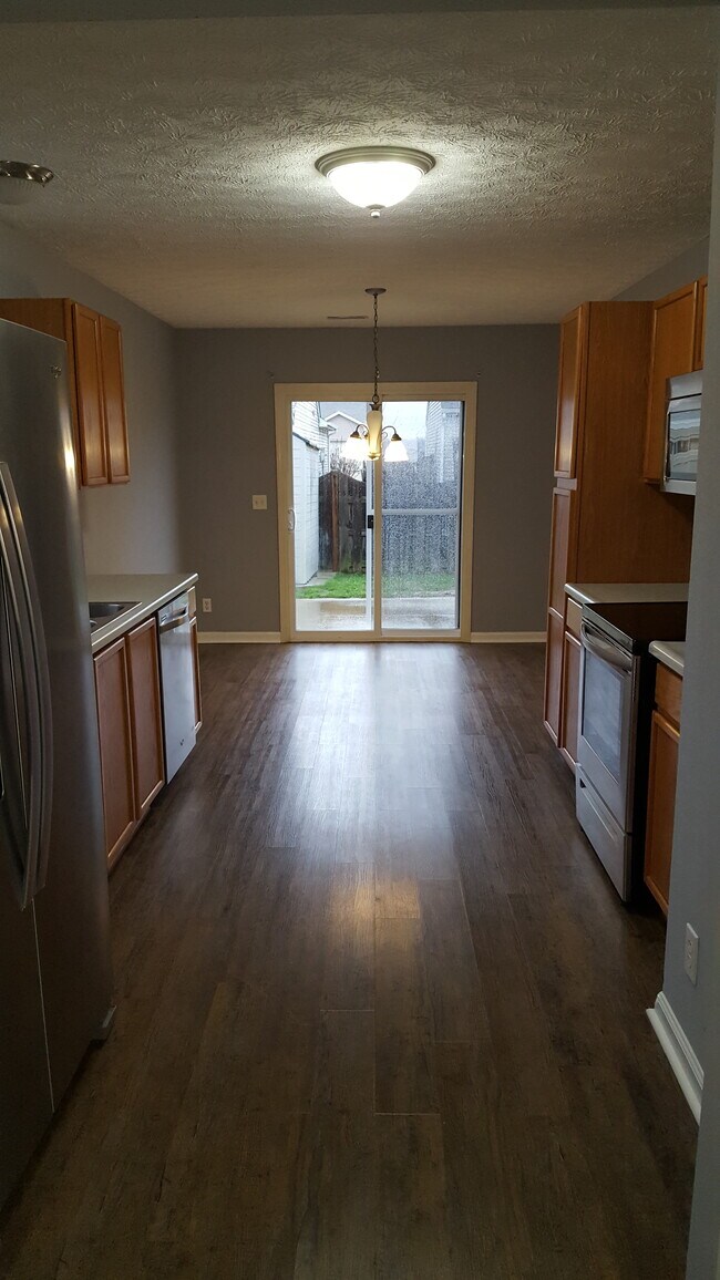 Foto del edificio - 5598 Dunston Dr