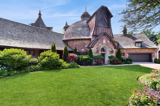 Foto del edificio - 570 Hathaway Cir