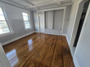 Building Photo - 21 Vail St