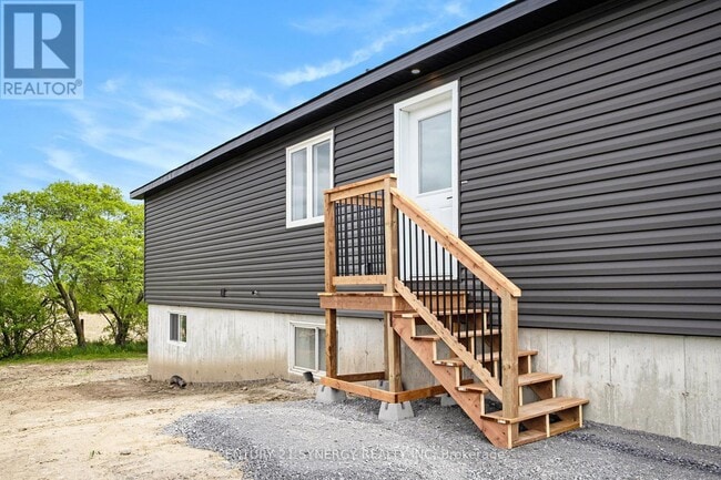 Building Photo - 2579 County Rd 7