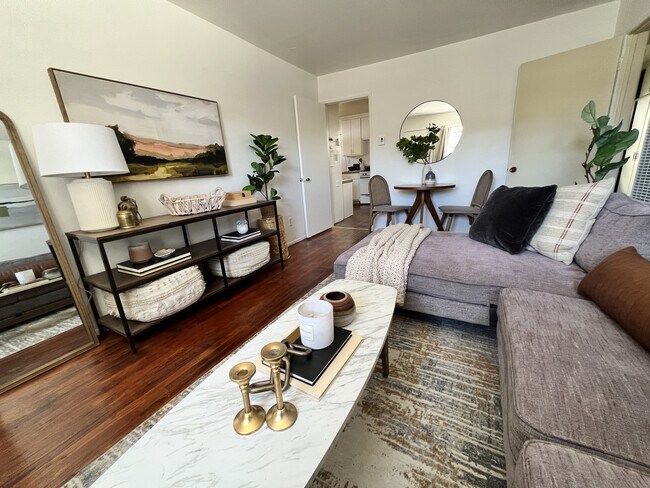 Foto del edificio - 2245 Orange Grove Ave