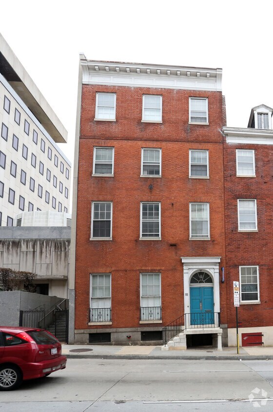 Primary Photo - 111 W Mulberry St