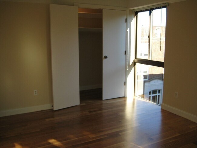 Foto del edificio - 55 Sewall Ave