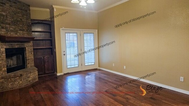 Building Photo - 3/2 Tradewinds Brick Home