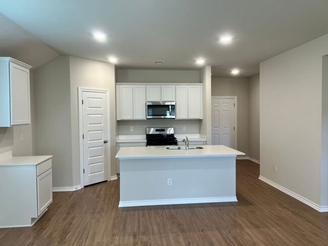 Building Photo - Beautiful Brand New 4 Bedroom Home in Must...