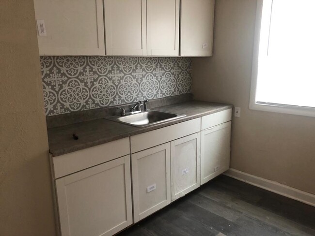 Foto del edificio - 15374 Birwood St