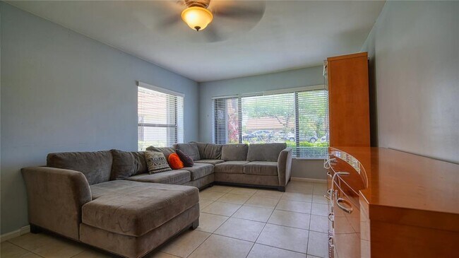Foto del edificio - 11101 SW 15th Mnr