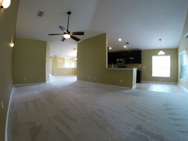 Building Photo - 4560 SW 52nd Cir
