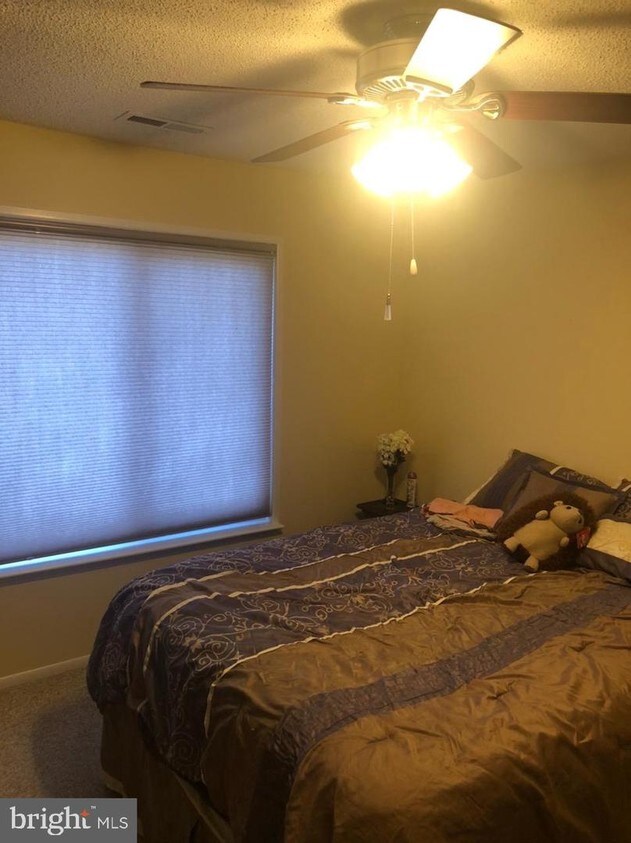 104 Bradford Ct, Westampton, NJ 08060 Room for Rent in Westampton, NJ