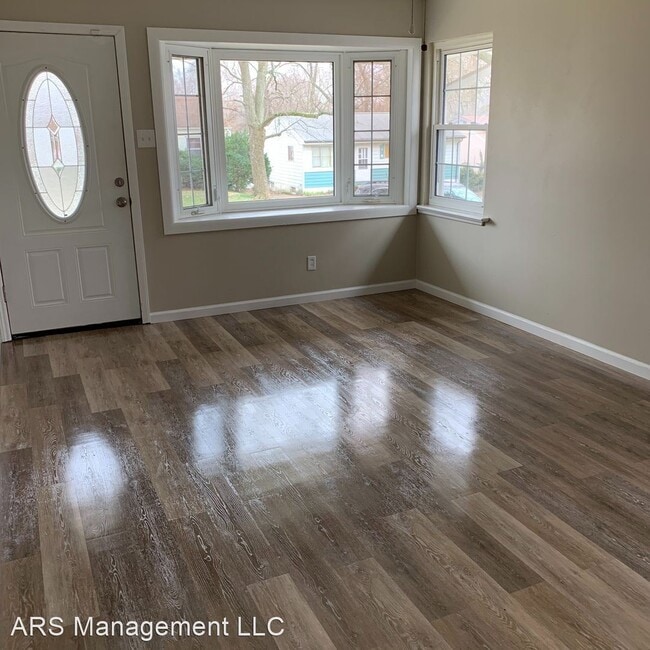 Building Photo - 3 br, 2 bath House - 125 Elbring Drive