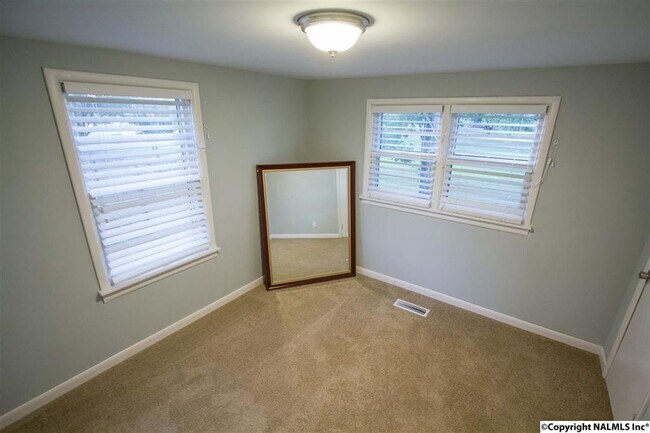 Foto del edificio - 26602 Nick Davis Rd