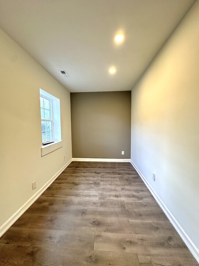 Building Photo - 2005 Henry Crumpton Dr