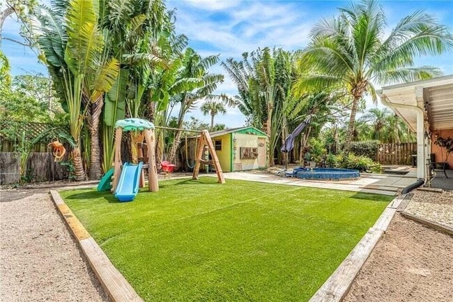 Building Photo - 115 36th Ct