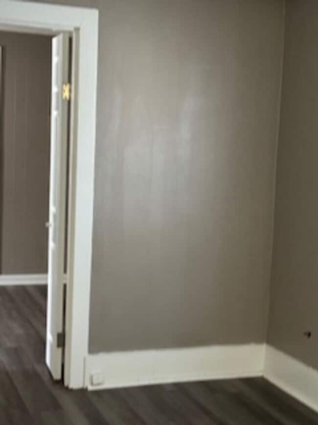 Photo - Cute 1 Bedroom with Basement House