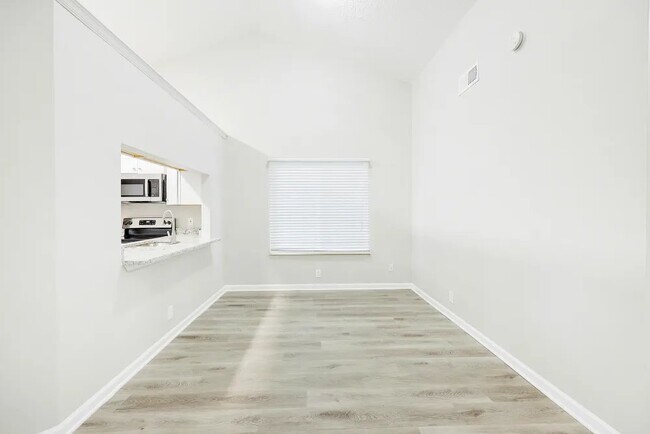 Foto del edificio - 607 Brentmeadow Cir