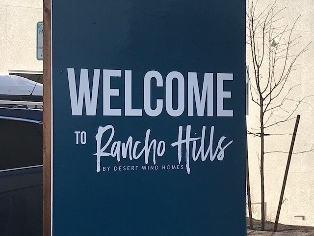 Building Photo - Three story townhouse near UNR.