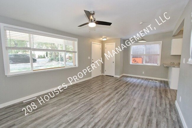 Building Photo - Updated Single-Level Home by BSU