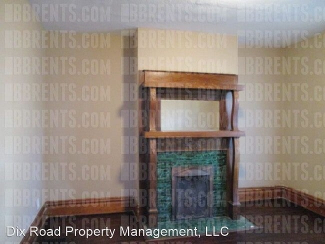 Building Photo - 3 br, 1.5 bath House - 329 North Tenth Street