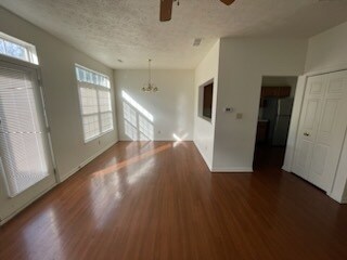 Foto del edificio - 8108 Windham Lake Way