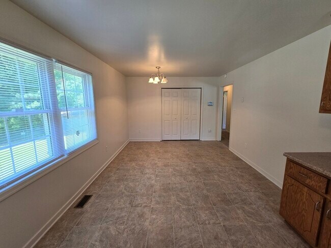 Building Photo - 5953 Sentry Hill Ct