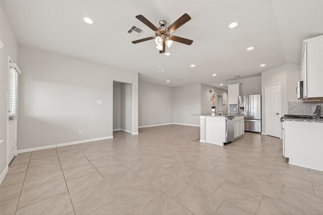 Foto del edificio - 7558 Highland Chase Dr