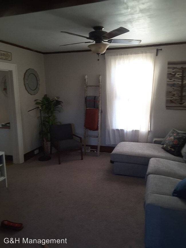 Foto del edificio - 3 br, 1 bath House - 708 9th Ave NE