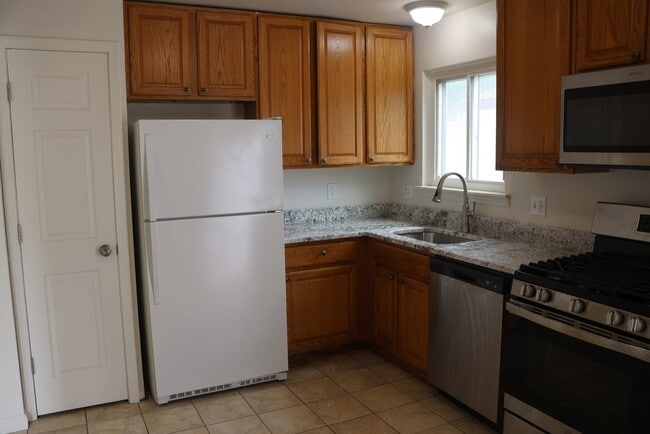 Building Photo - 20215 Vermander Ave