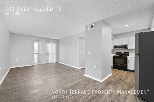 Foto del edificio - 400 River Falls Rd