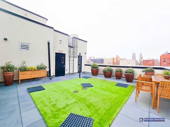 Building Photo - 217 W 123rd St