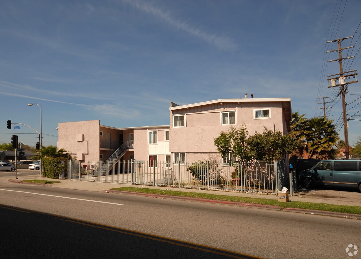 Foto principal - 1383 Hauser Blvd