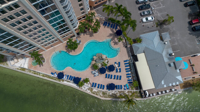 Foto del edificio - 8771 Estero Blvd