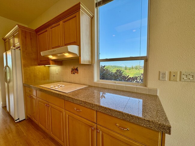 Foto del edificio - Custom Home With Gorgeous Views Available ...