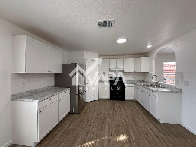 Foto del edificio - 6547 Estes Flats