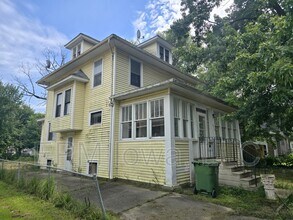 Building Photo - 212 Reed St