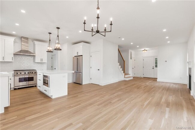 Building Photo - 35 Summit Ave