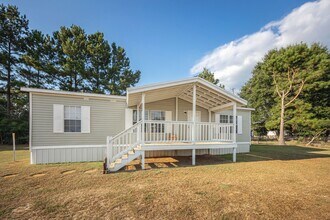 Building Photo - 144 Katie Eubanks Rd
