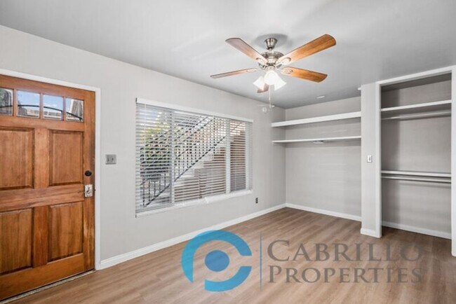 Foto del edificio - 2110 Bacon St