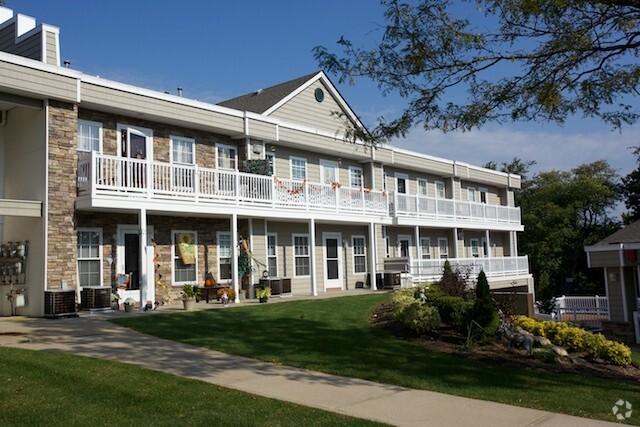 Fairfield Lakeside At Moriches