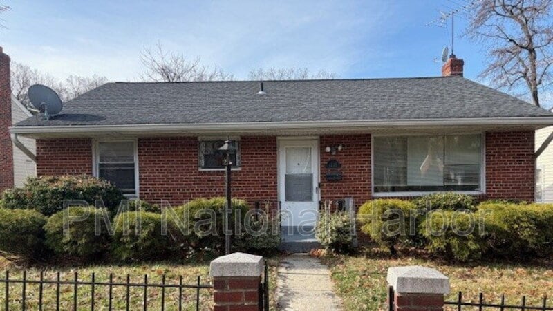 Foto principal - 1235 Chaplin St SE