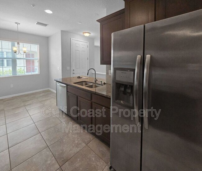 Foto del edificio - 8383 Enclave Way