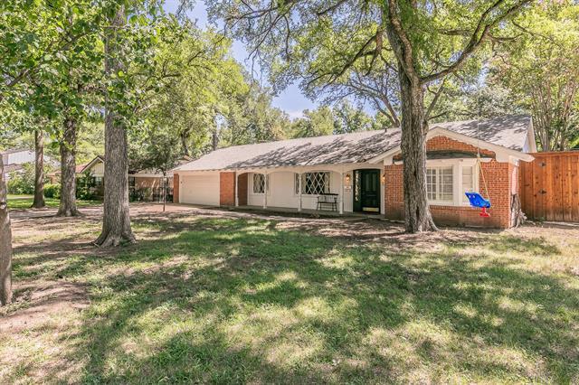 Foto principal - 3215 Spanish Oak Dr