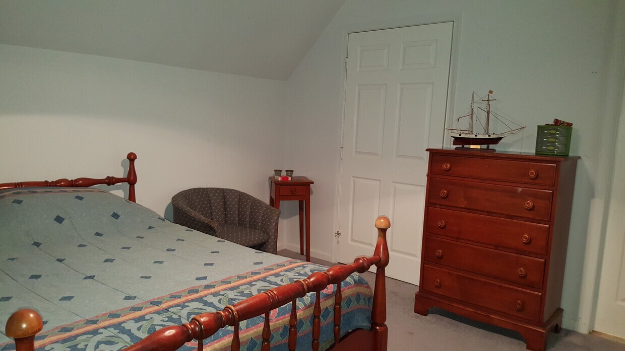 Foto principal - 300 Great Falls St