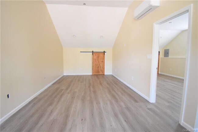 Building Photo - 430 Stony Ford Rd