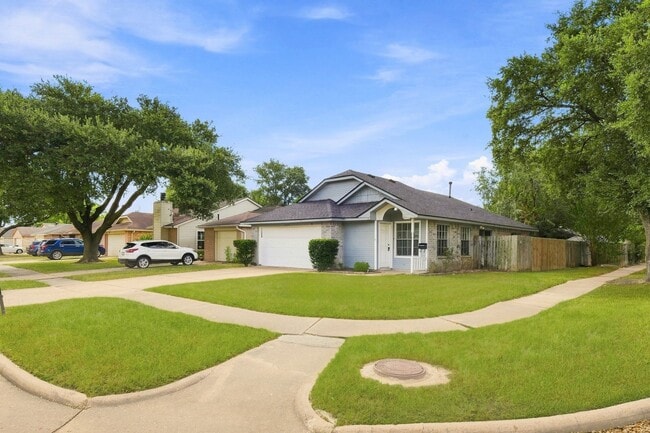 Building Photo - 19459 Cypress Arbor Dr