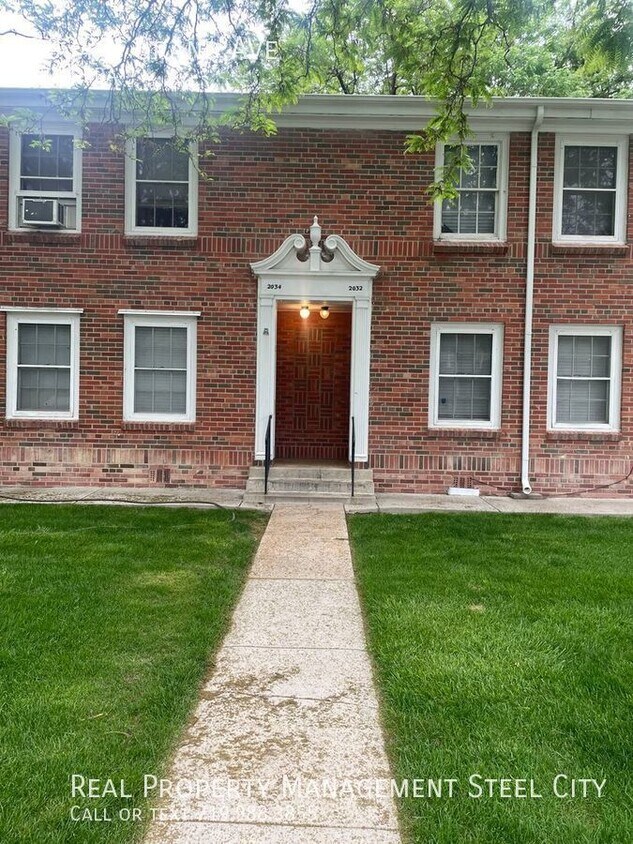 Foto principal - 2 Bedroom 1.5 Bath Home - Flexible Lease 3...