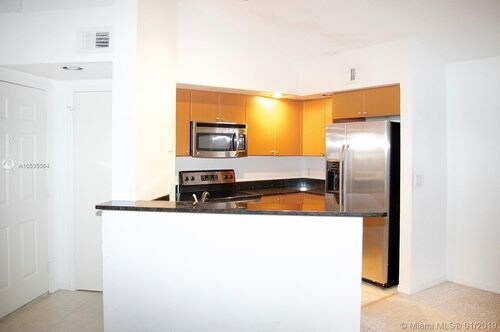 Foto del edificio - 3315 Pinewalk Dr N